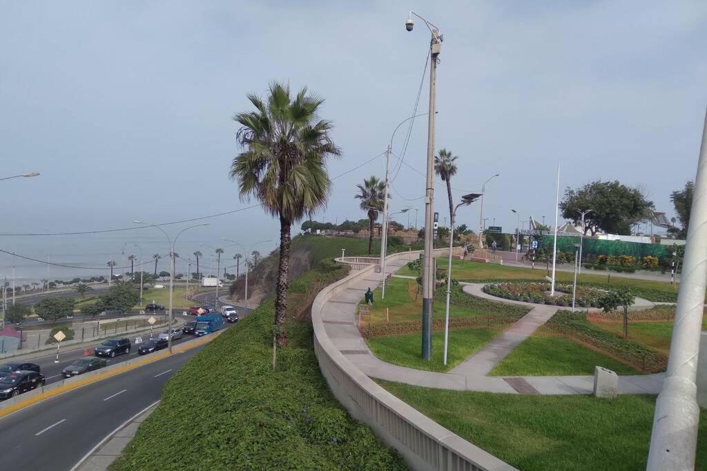 Parque & Mar Lindo En San Isidro * Lima